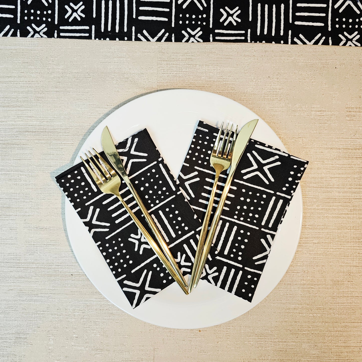 Handmade Table Runner and Set of 8 Napkins | African Print "Mudcloth" Bogolan Inspired Print Made from 100% African Print Fabric (Copy)