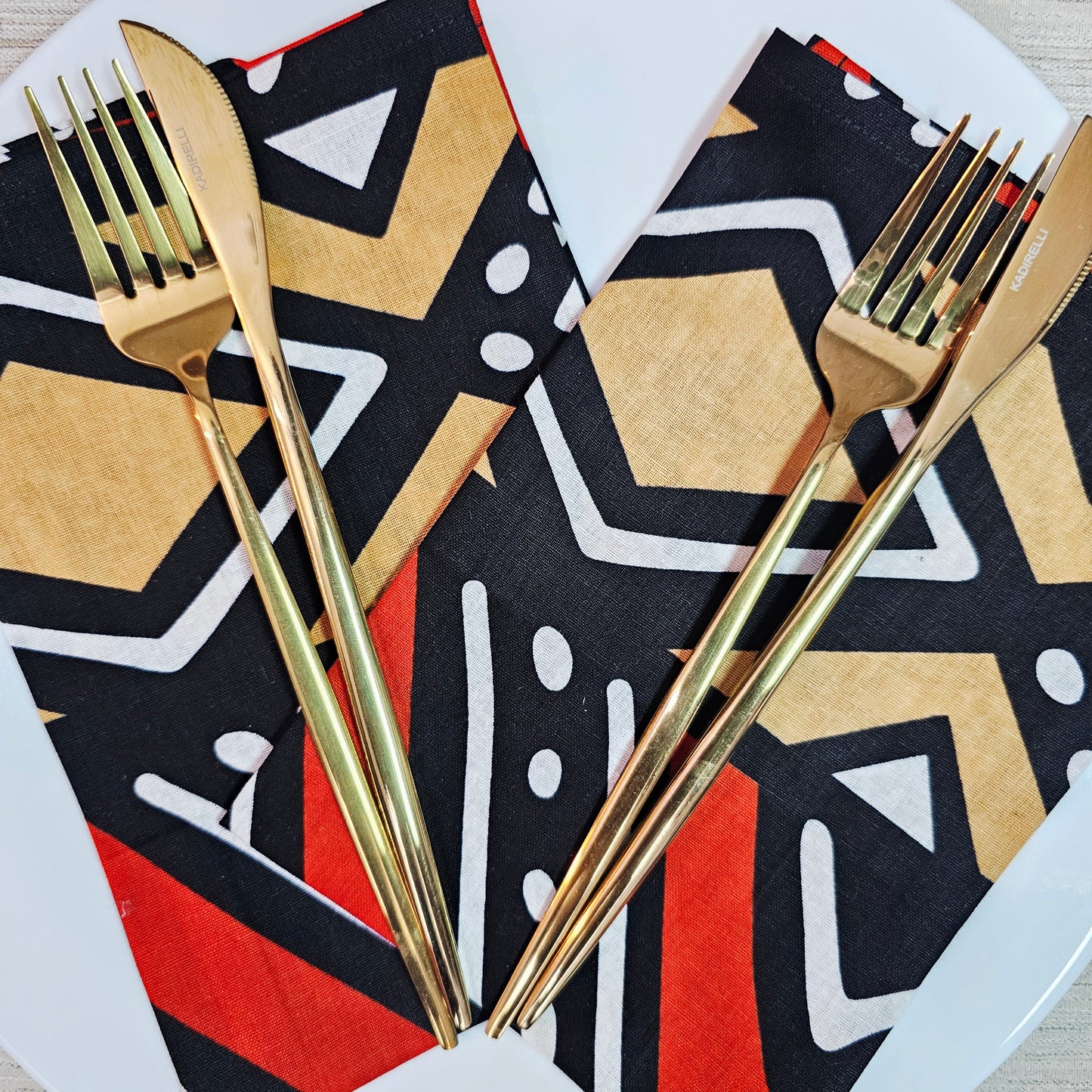 Set of 4 | 8 Napkins | 40x40cm | Ankara Wax 100% Cotton