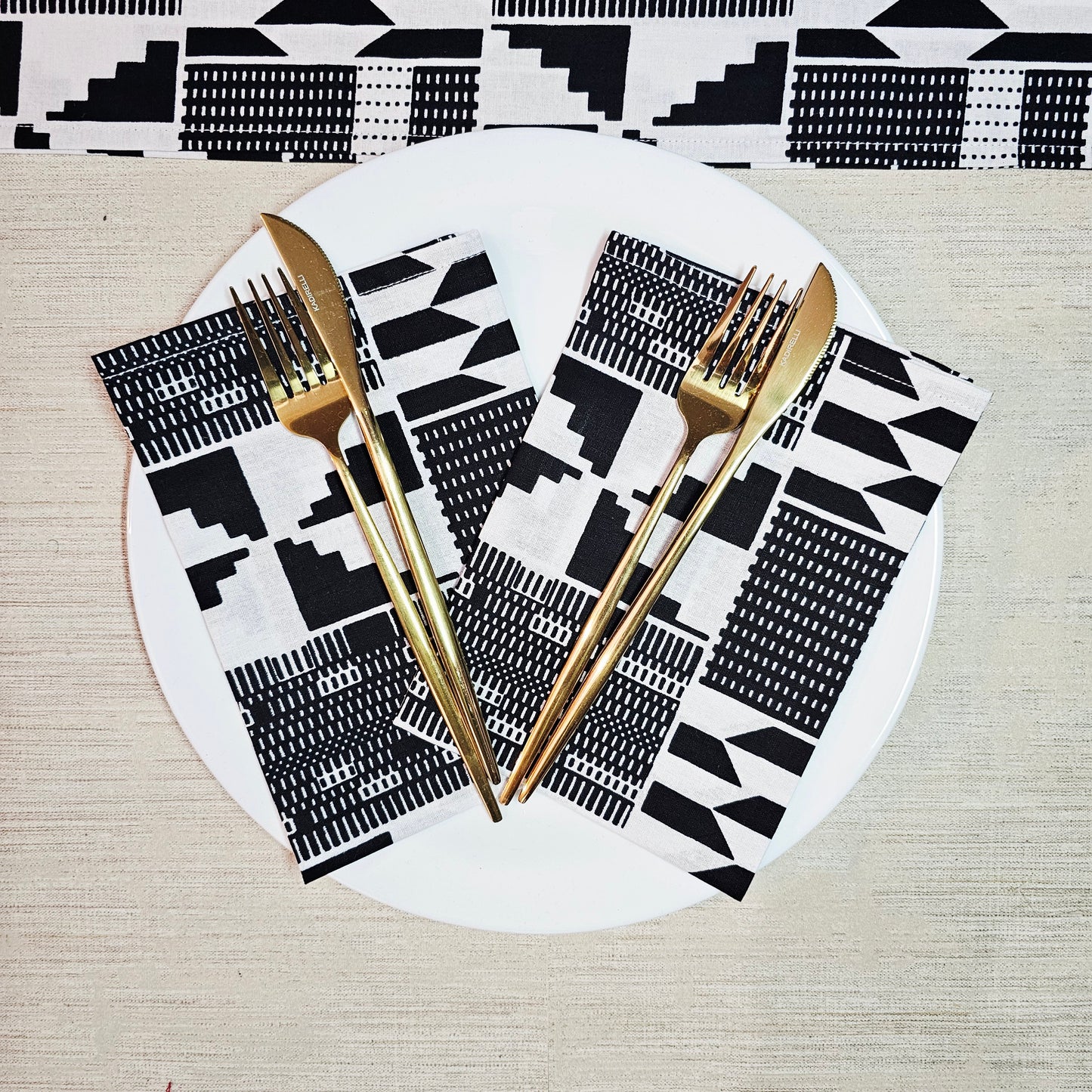 Table Runner and Set of 8 Napkins |  100% Cotton African Print Fabric